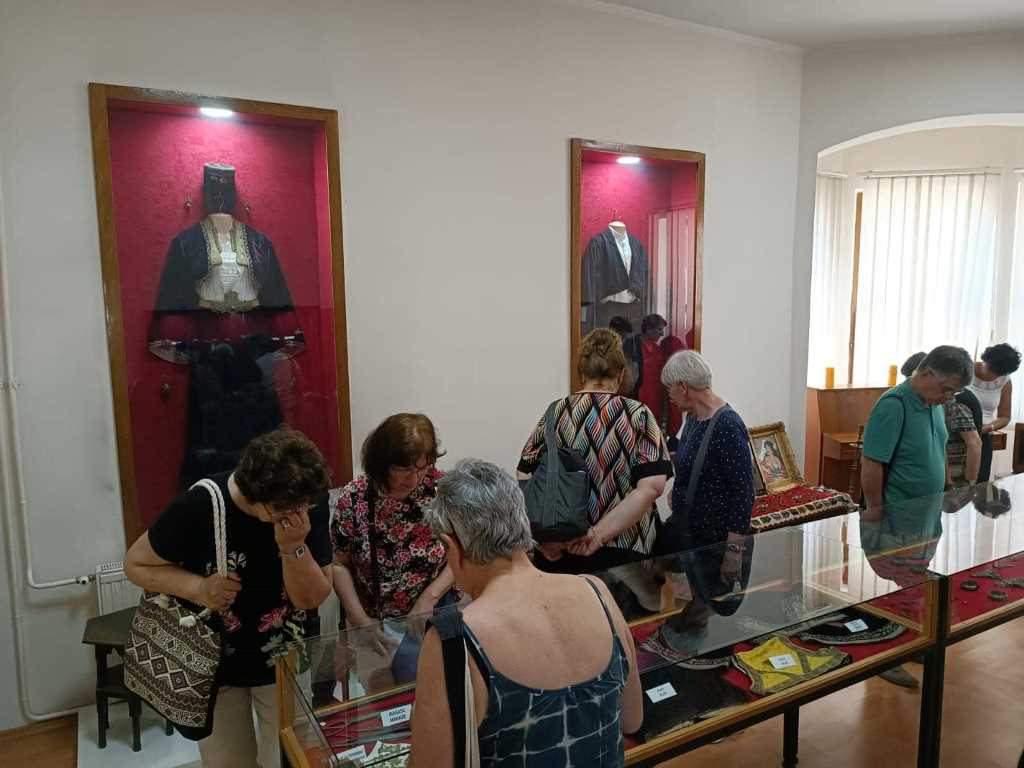 Muzejska zbirka turisti