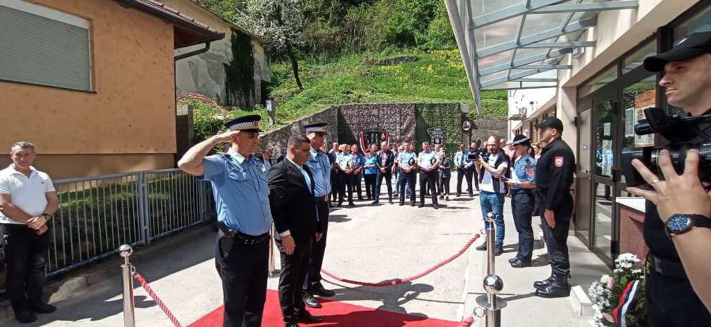 Polaganje cveca PU i MUP