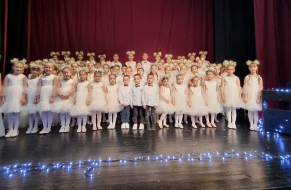Mali hor Muzicke skole