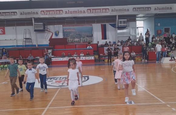 Konferencija beba ples 1